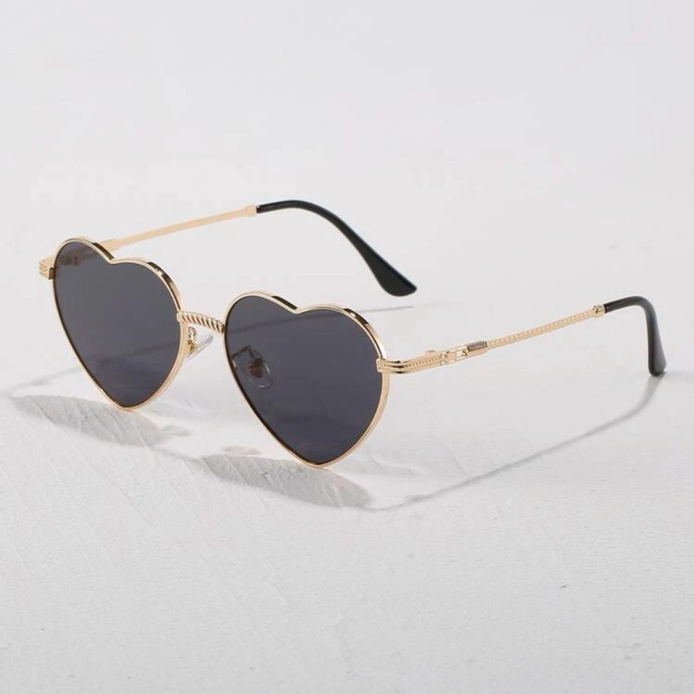 [2 Pairs] 3/$22🩶 Round & Heart Fashion Sunglasses Eyeglasses Black Women Gold - Picture 7 of 14